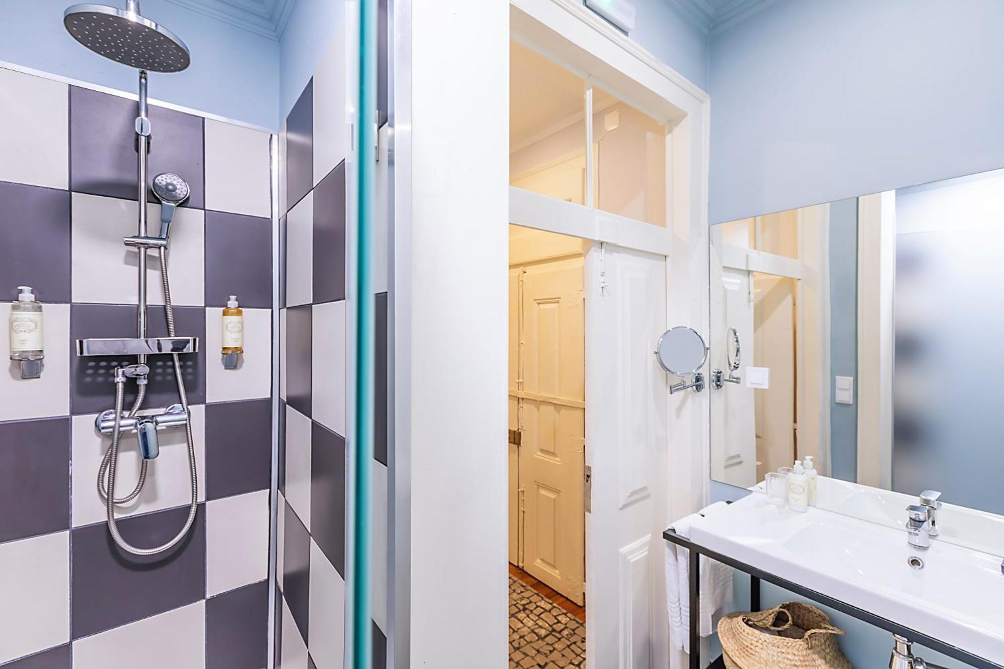 Lr Guest House Lisboa Εξωτερικό φωτογραφία